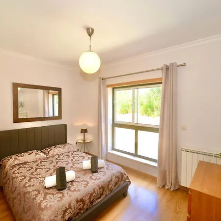 Clementine Apartment